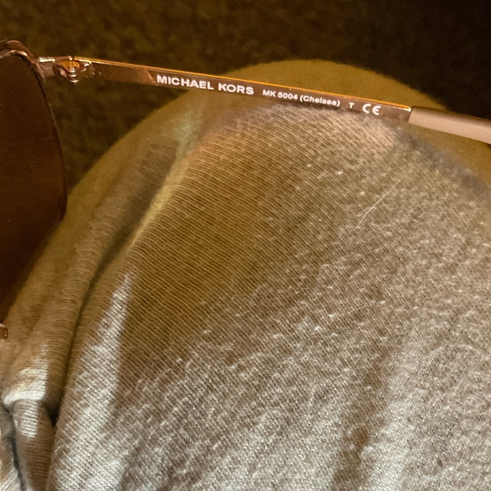 Michael kors Chelsea sunglasses - Picture 2 of 5